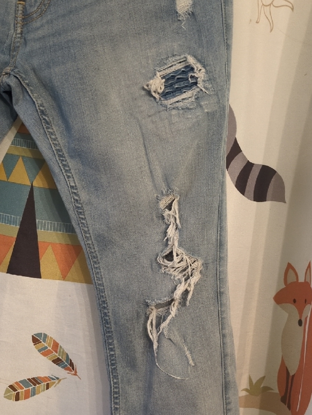 Hollister Light Wash Distressed Skinny Jeans - Picture 4 of 6